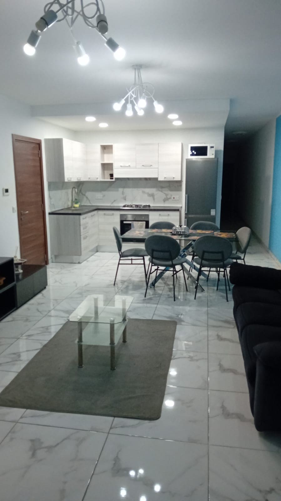 Apartment in Xemxija - Image 1