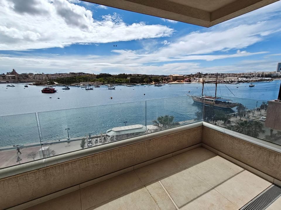 Apartment in Gzira - Photo 1 of 1