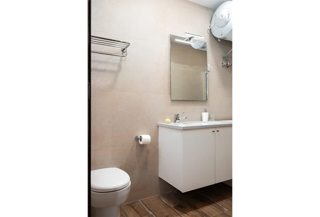 One Bedroom Penthouse with a Large Front Terrace in Hamrun - thumbnail 16