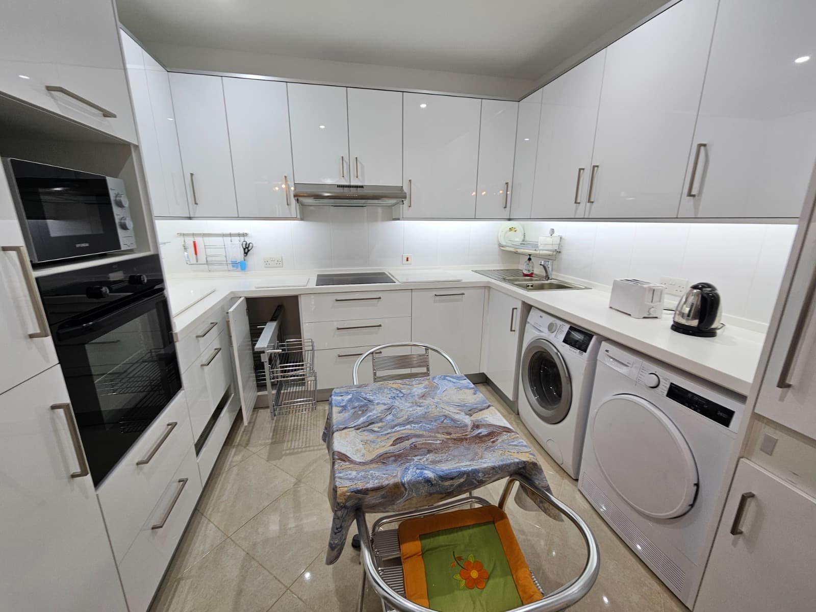 Apartment in St. Julians - Photo 1 of 22