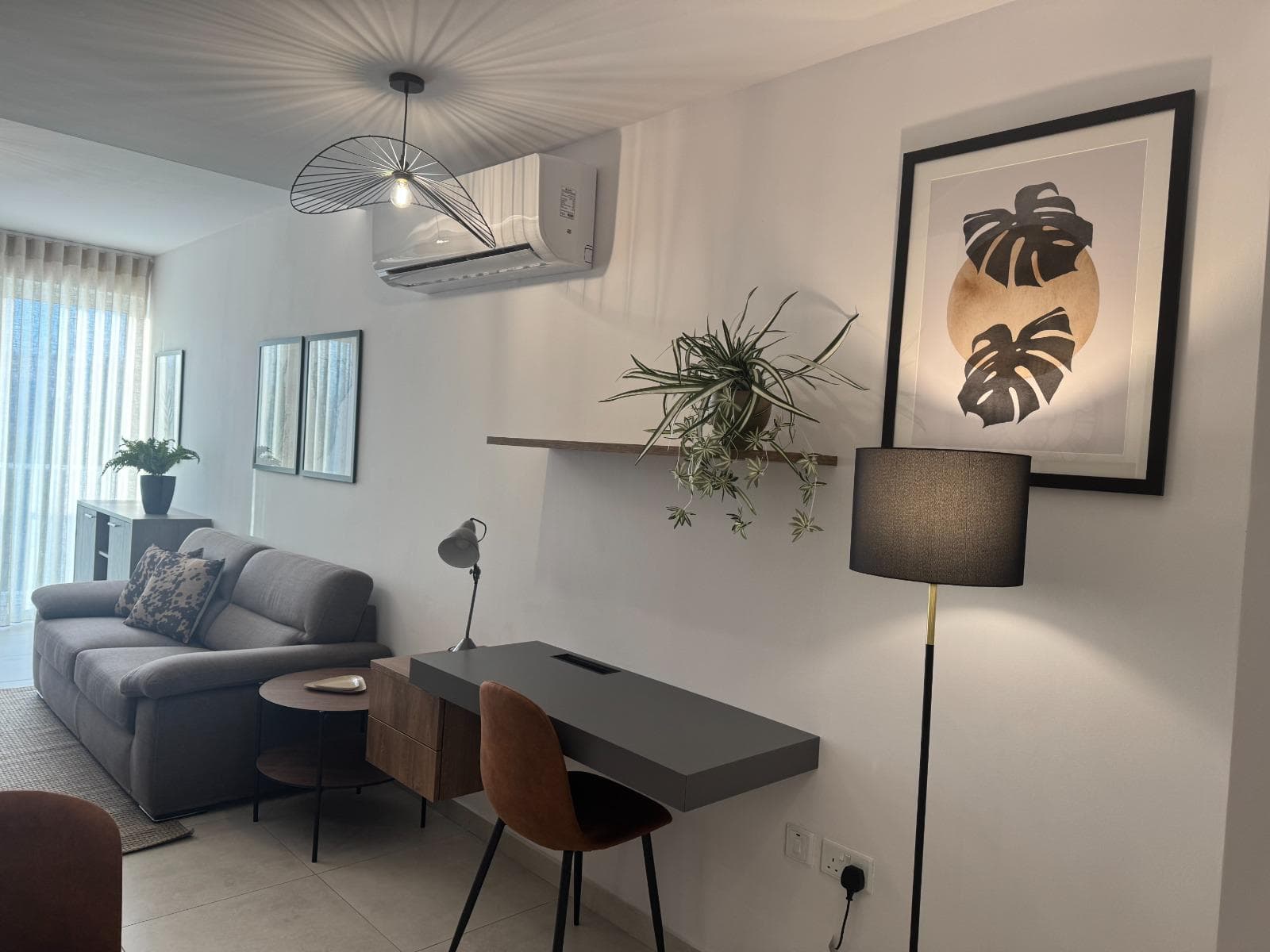 One Bedroom Apartment with Balconies in Gzira - thumbnail 5