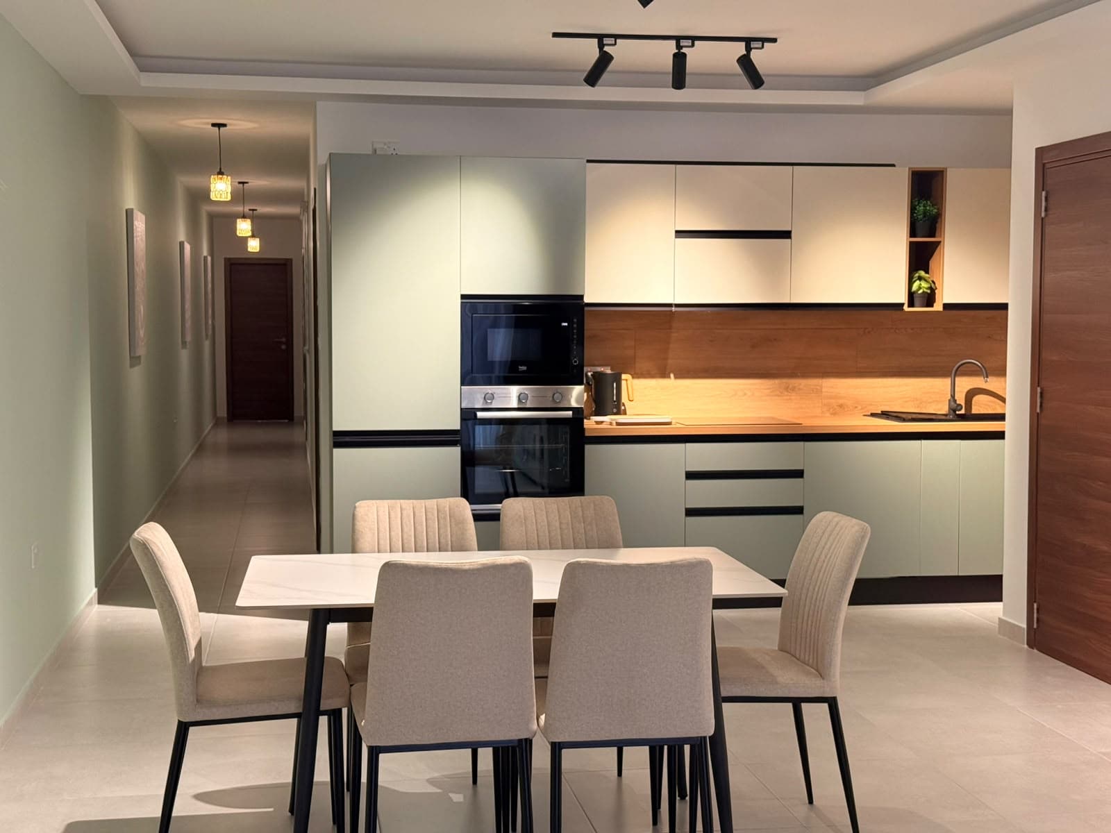 Two Bedroom Apartment with Outdoor Space in St Paul's Bay - thumbnail 2
