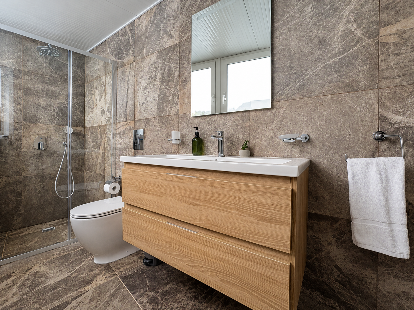 Two Bedroom Luxury Penthouse with a Rooftop Pool in St Julians - thumbnail 20