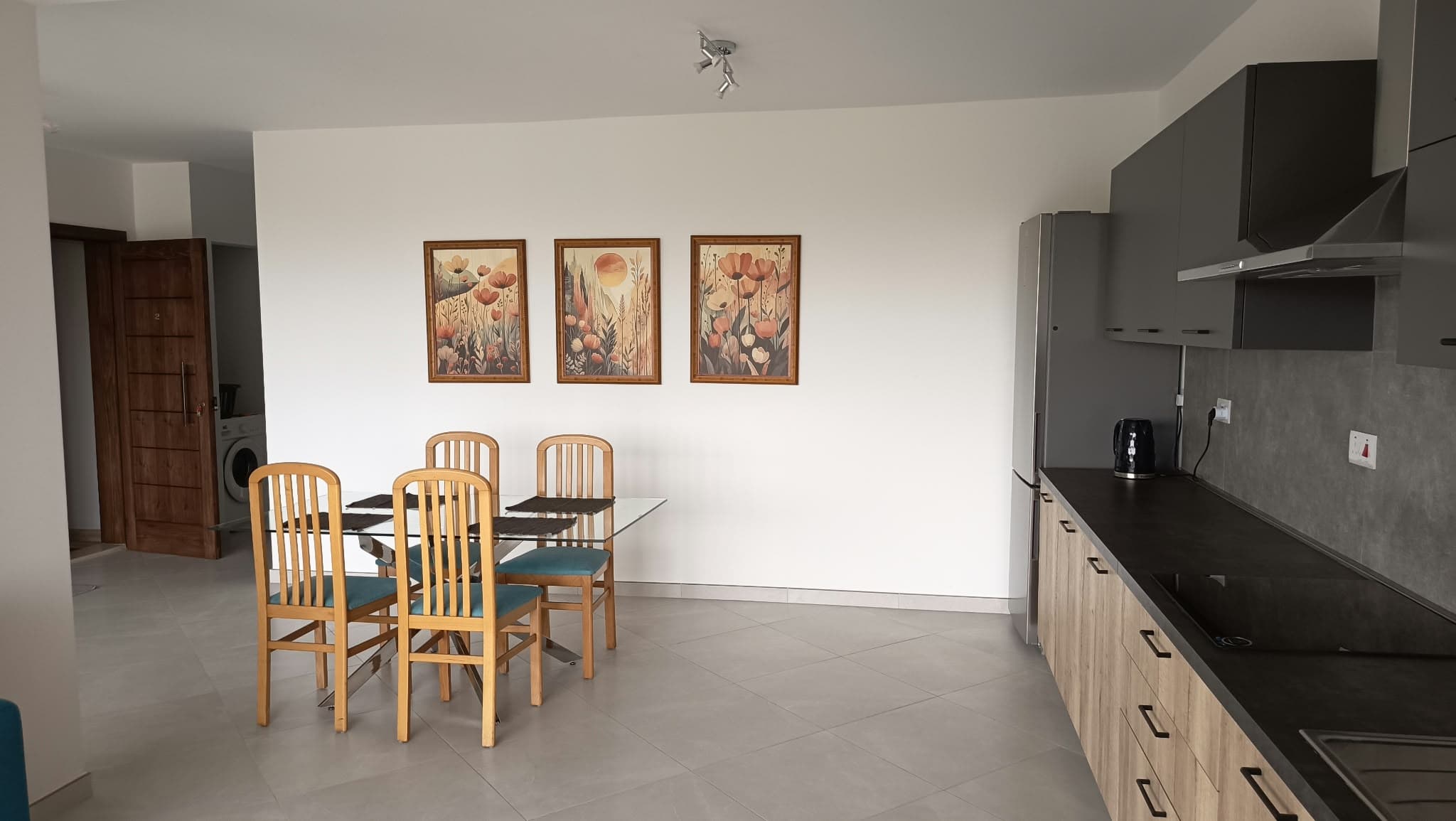 Three Bedroom Apartment with a Large Terrace and Valley Views in Mosta - thumbnail 6