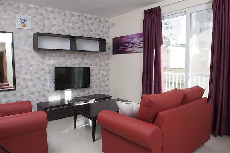 Two Bedroom Apartment in Sliema - thumbnail 3