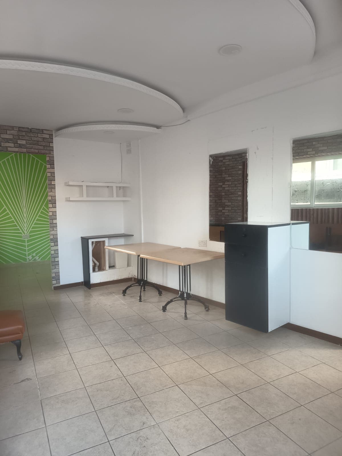 Shop in Qawra - Photo 1 of 2