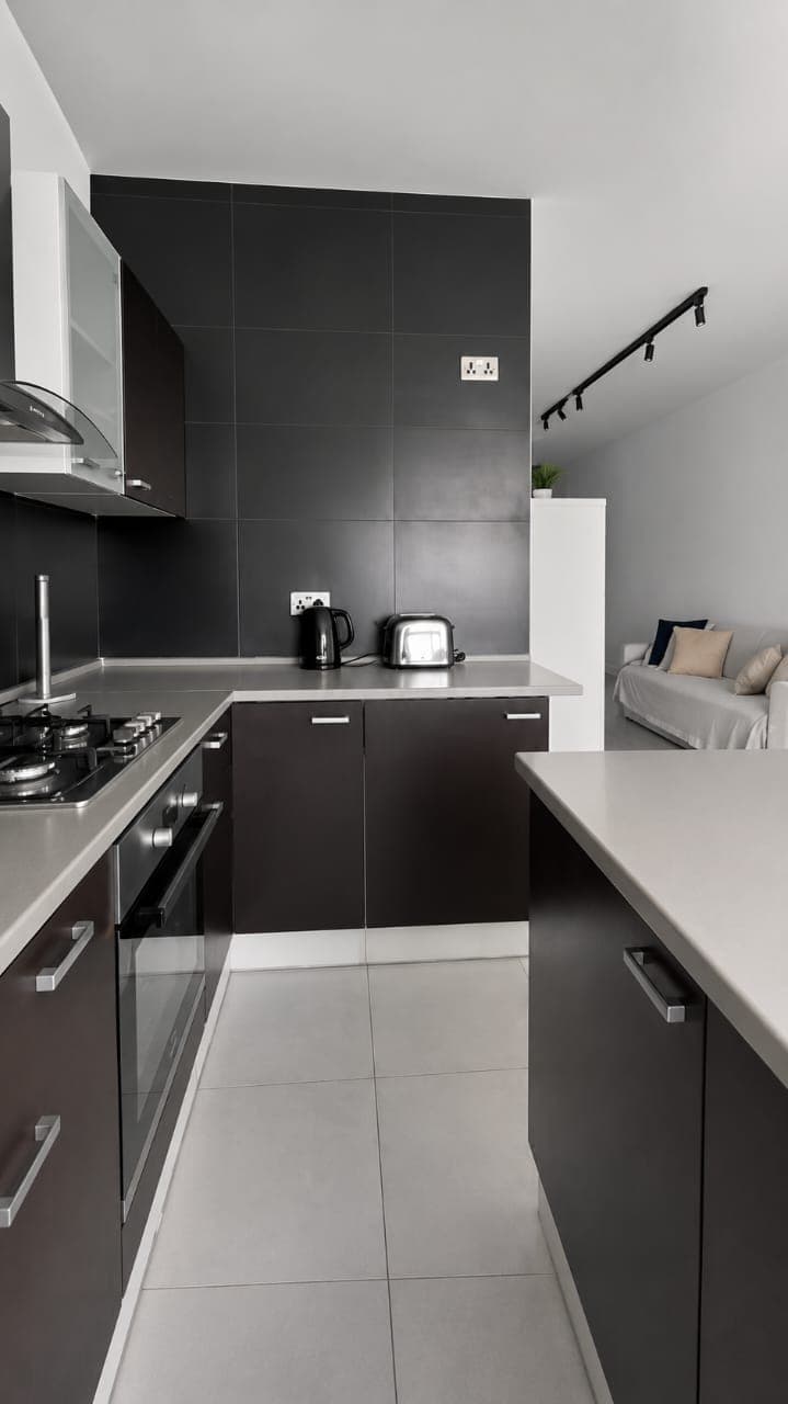 Two Bedroom Seafront Apartment in Qawra - thumbnail 7
