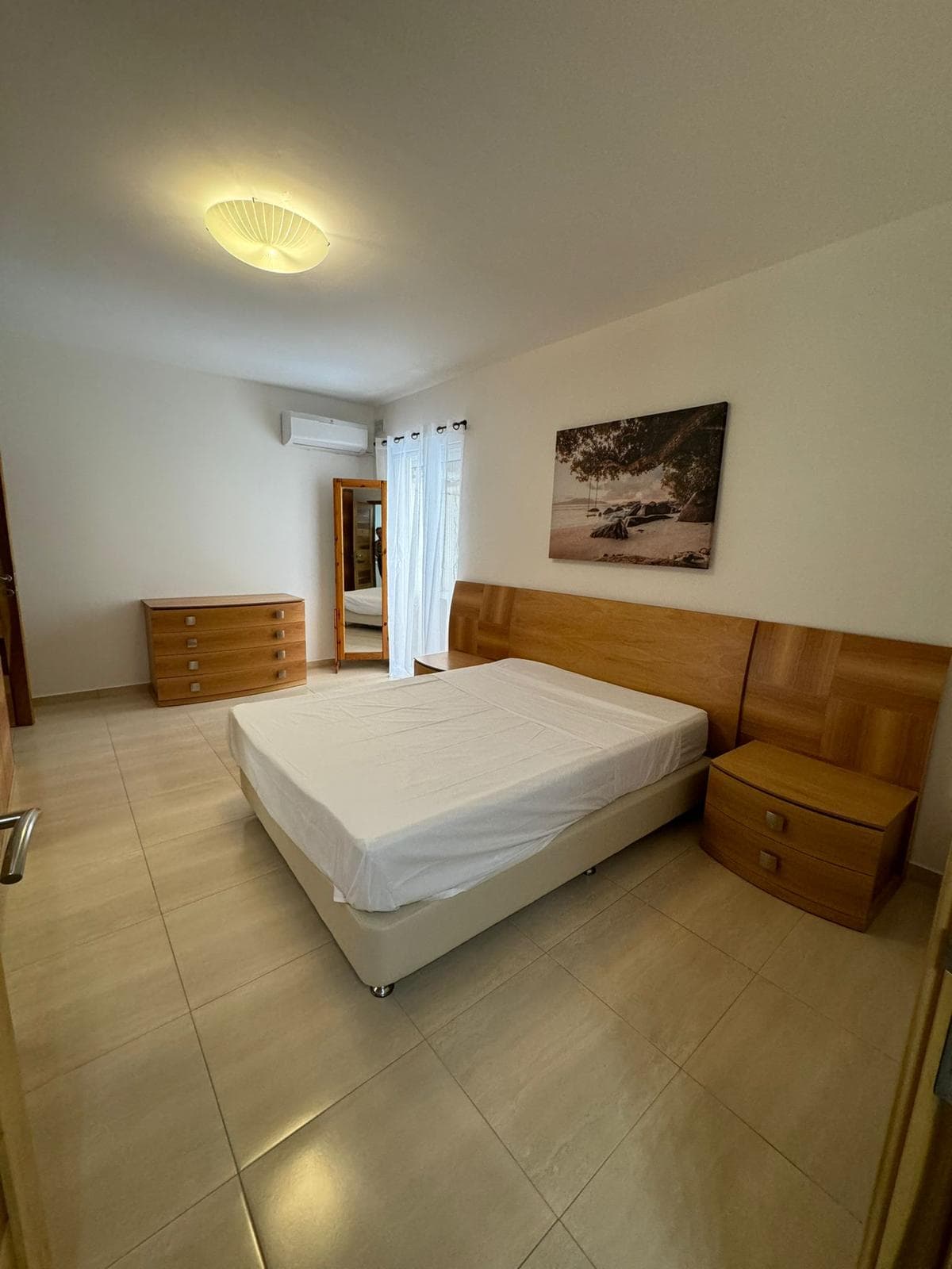 Three Bedroom Modern Apartment in Mosta - thumbnail 7