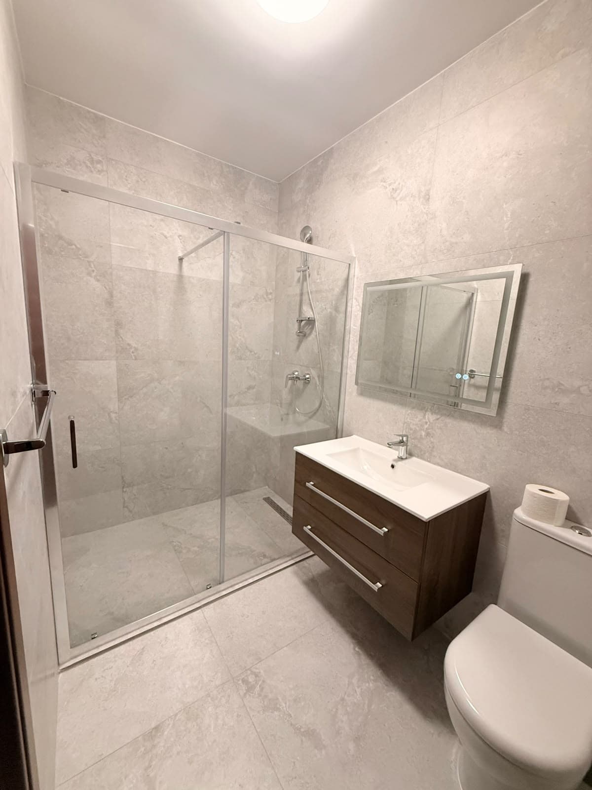 Two Bedroom Apartment with Outdoor Space in St Paul's Bay - thumbnail 17