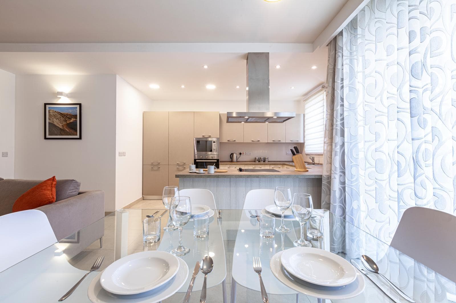 Two Bedroom Modern Apartment in Mgarr - thumbnail 4