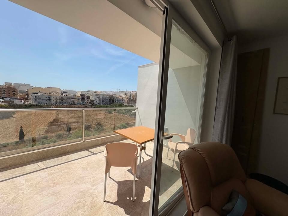 Three Bedroom Apartment with Country Views in Marsaskala - thumbnail 5