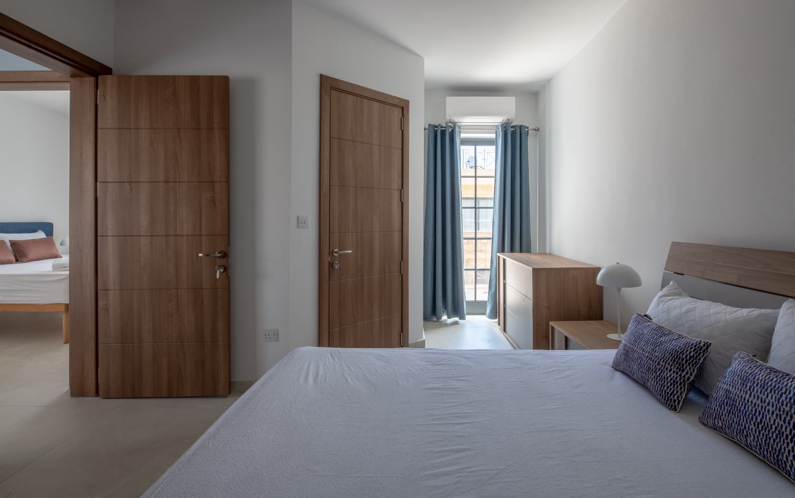 Penthouse with Jacuzzi in Sliema  - thumbnail 4