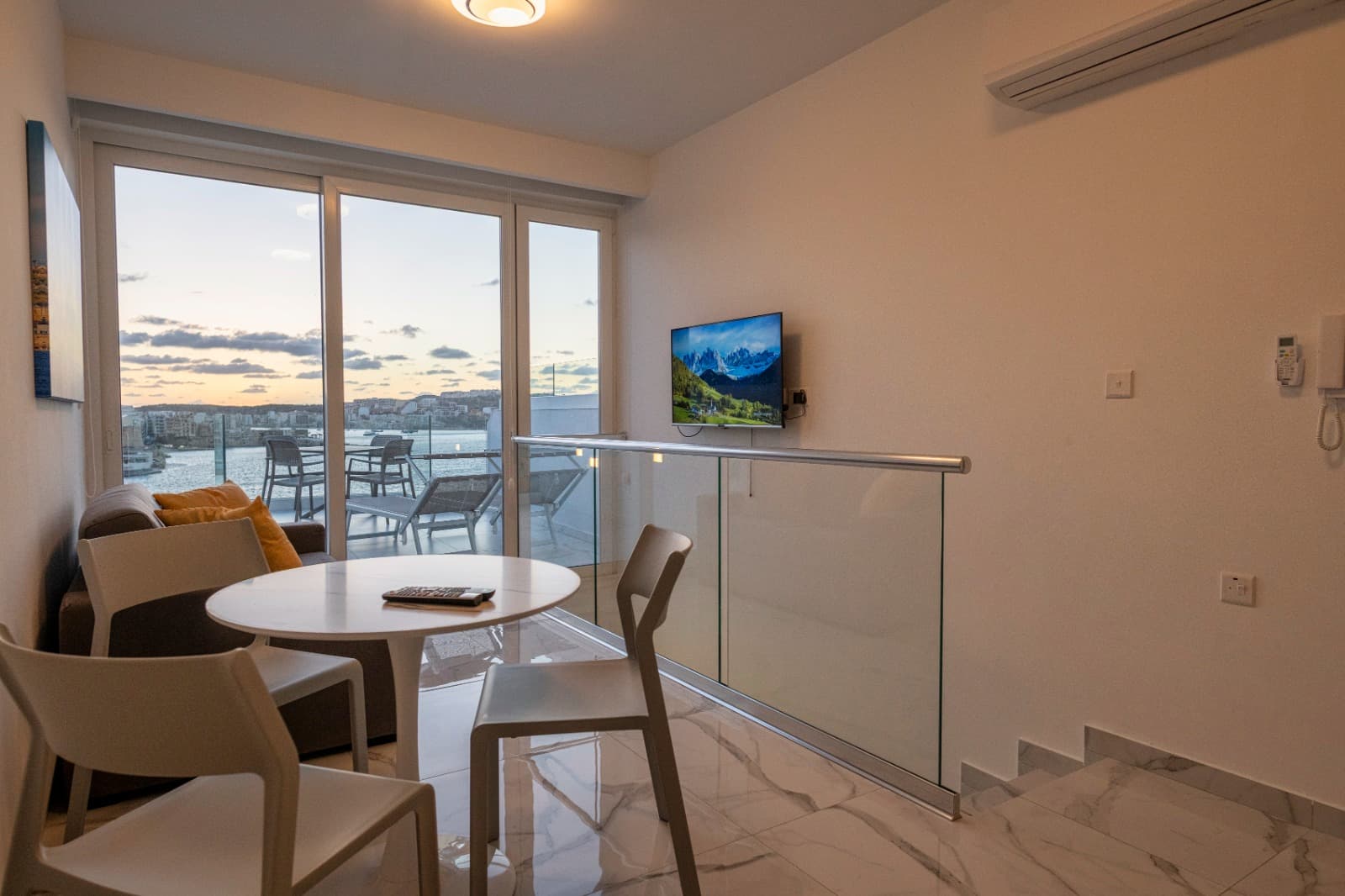 One Bedroom Seafront Duplex Penthouse in St Paul's Bay - thumbnail 6