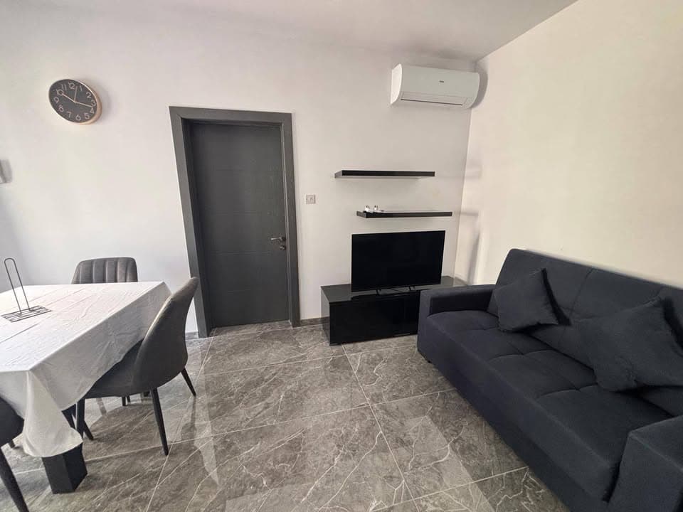 Seaview Apartment in Sliema - thumbnail 7