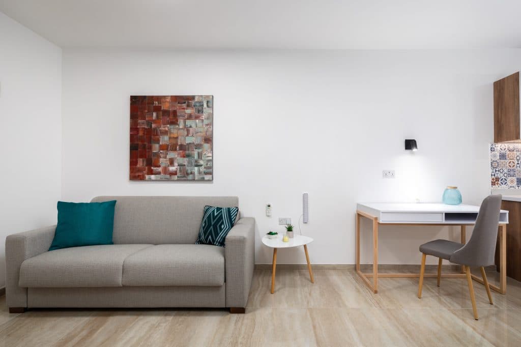 Two Bedroom Apartment in Hamrun - thumbnail 2