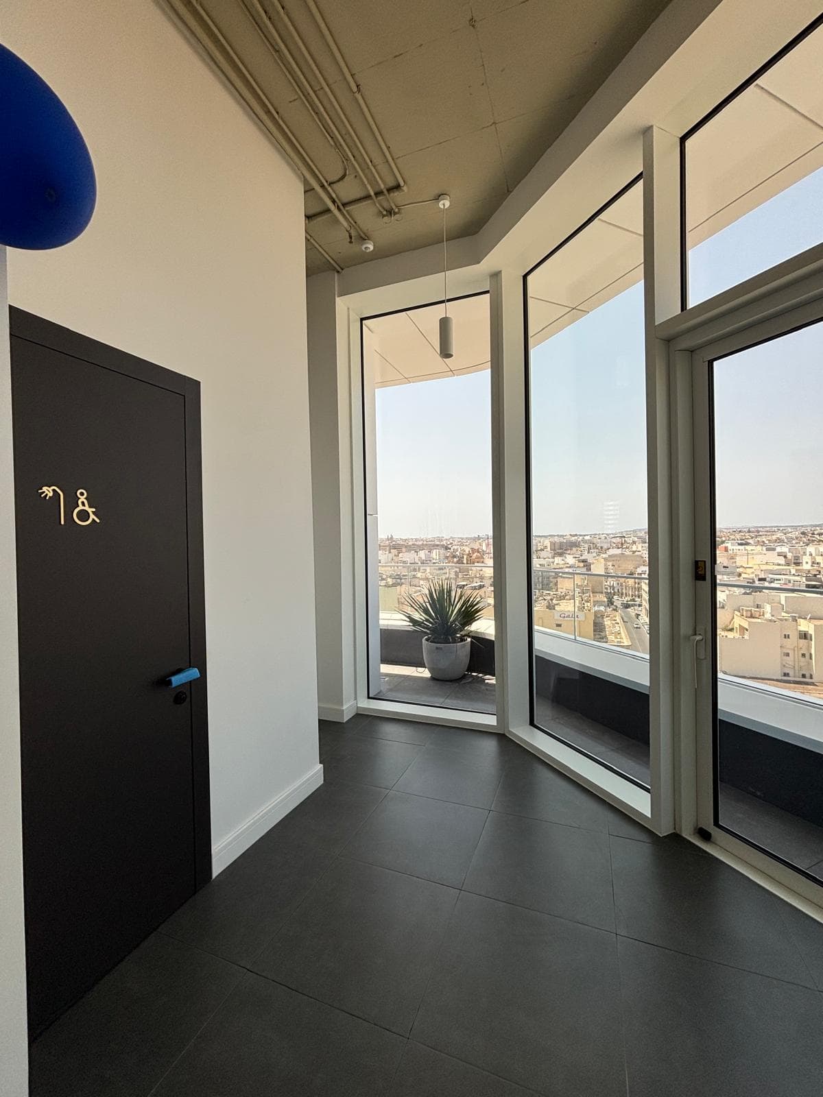 Office space in Ta' Xbiex - thumbnail 17
