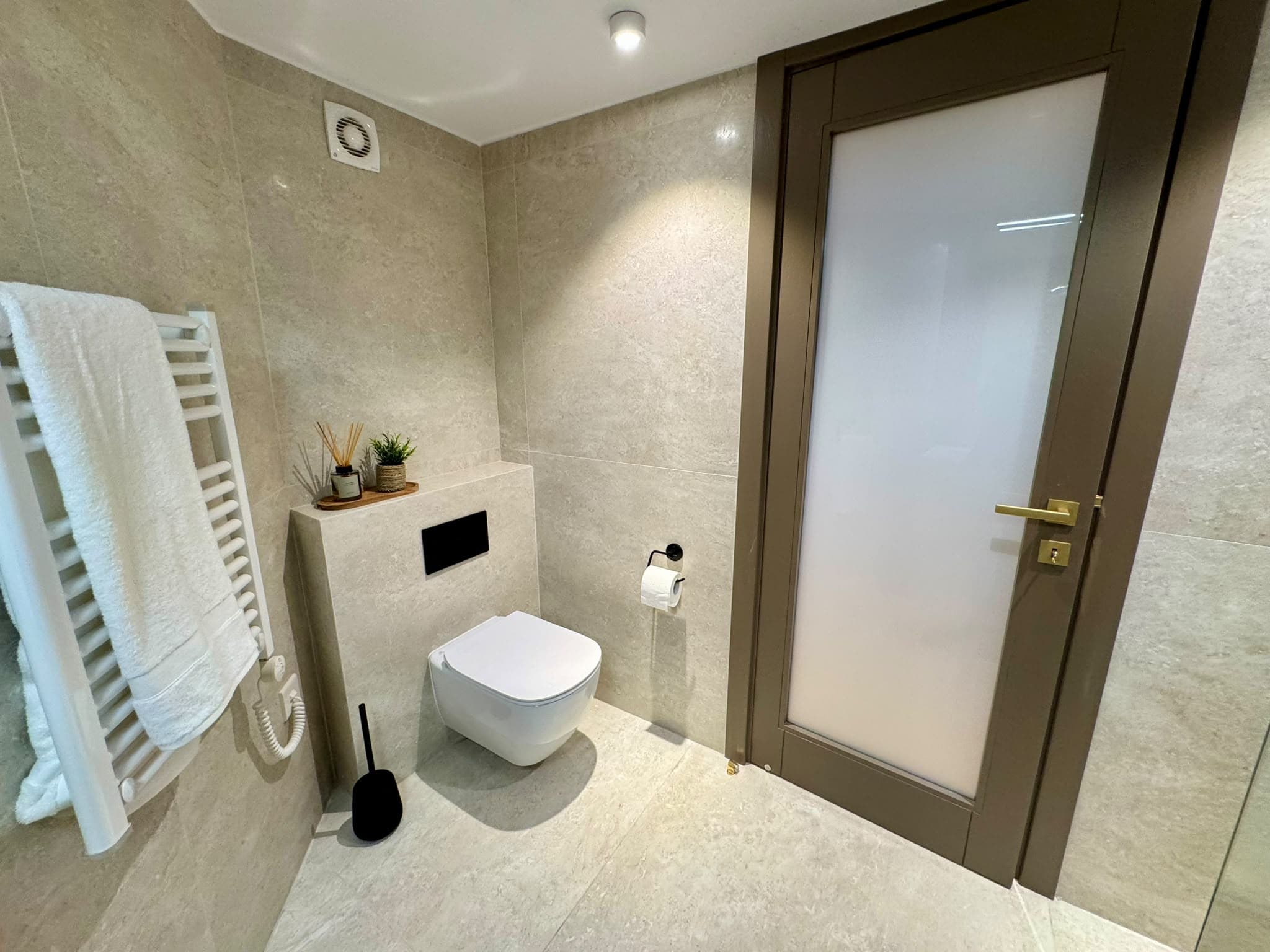 Seafront Duplex Maisonette in Floriana - thumbnail 21