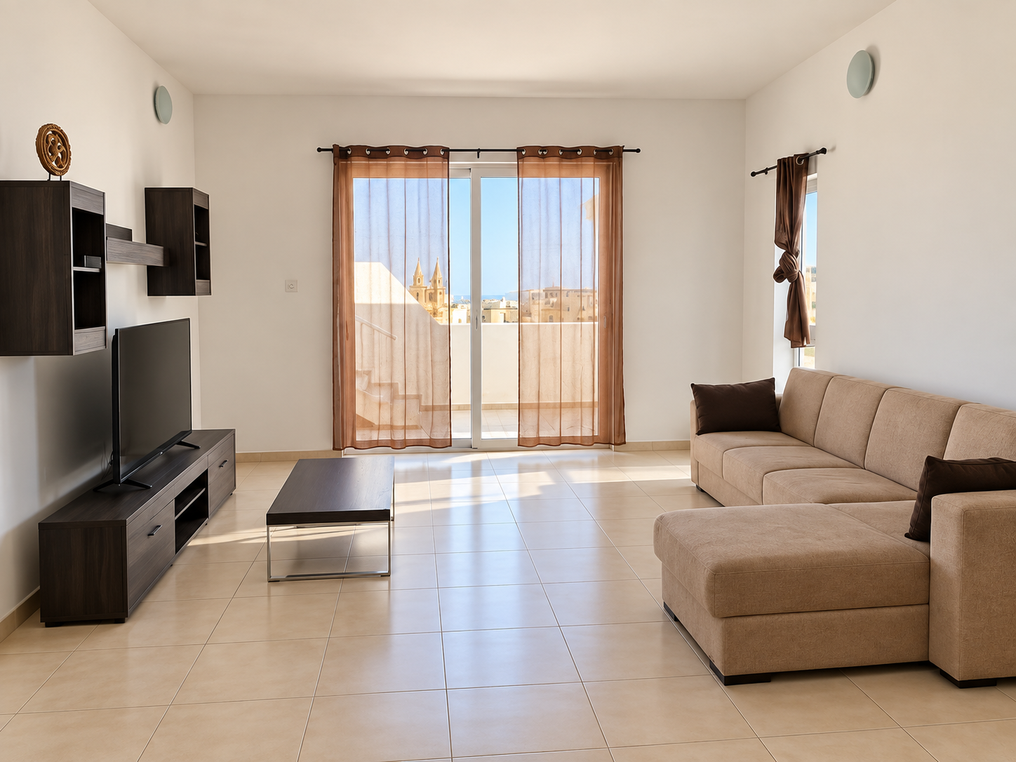 Two Bedroom Penthouse with Terraces in Sliema - thumbnail 4