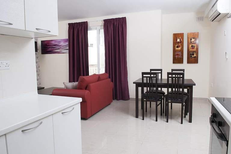 Two Bedroom Apartment in Sliema - thumbnail 4