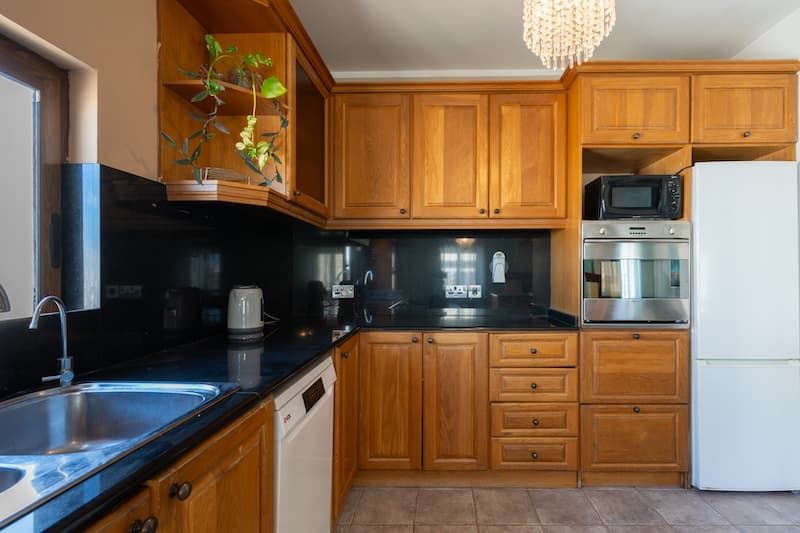 Three Bedroom Apartment with a Private Roof Terrace in Sliema - thumbnail 8