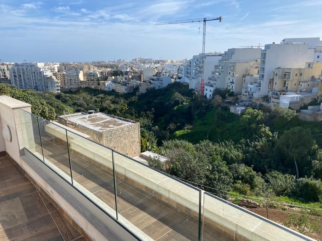 Penthouse in St Julians - thumbnail 7