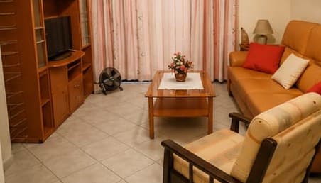 Apartment in St Pauls Bay - Image 1