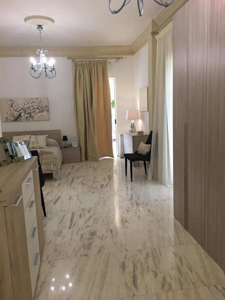 Villa in Ibragg - Photo 1 of 20