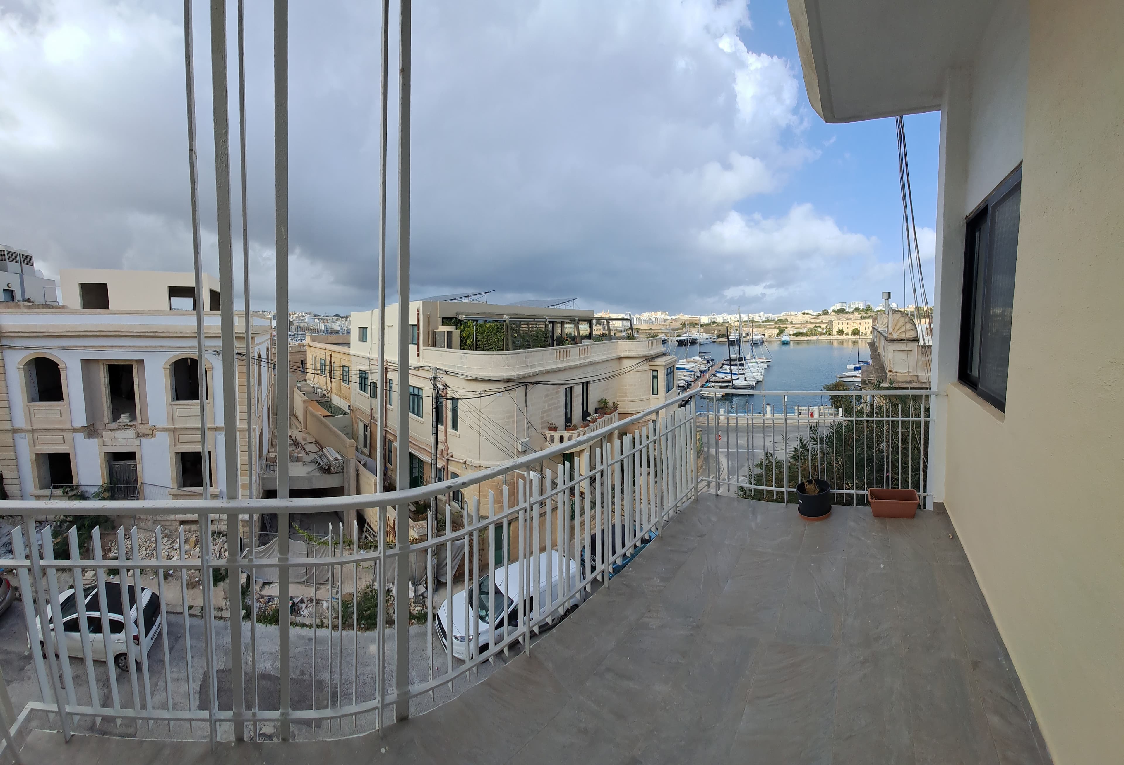 Apartment in Ta xbiex - Photo 1 of 23