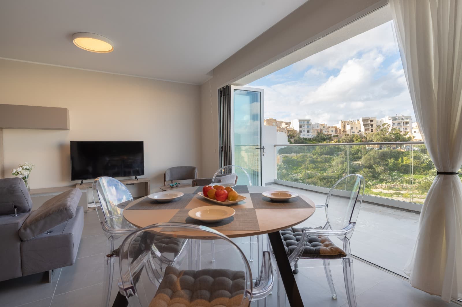 Three Bedroom Apartment with Valley Views in St Julians - thumbnail 5