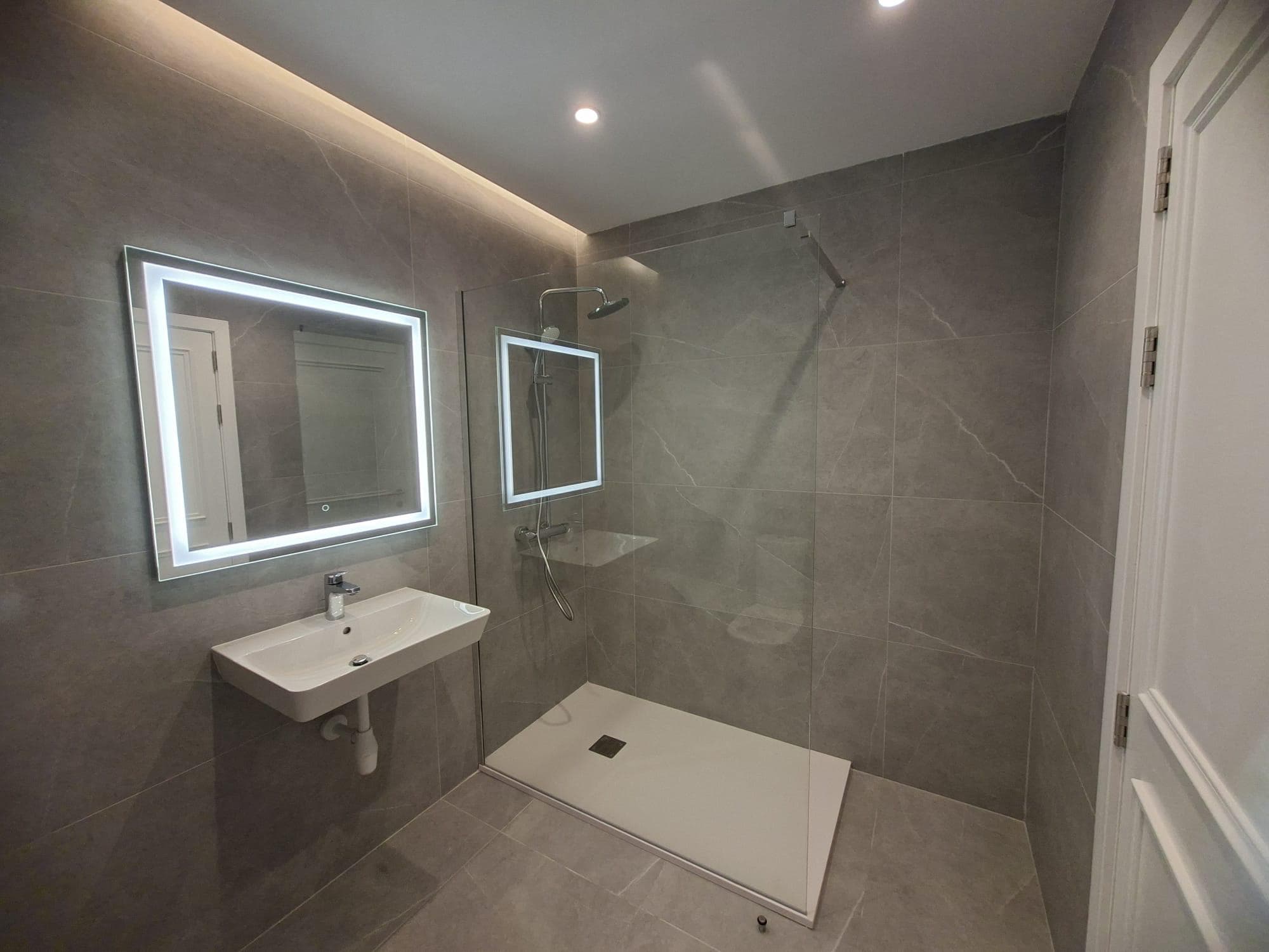 Seaview Apartment in Bugibba  - thumbnail 13