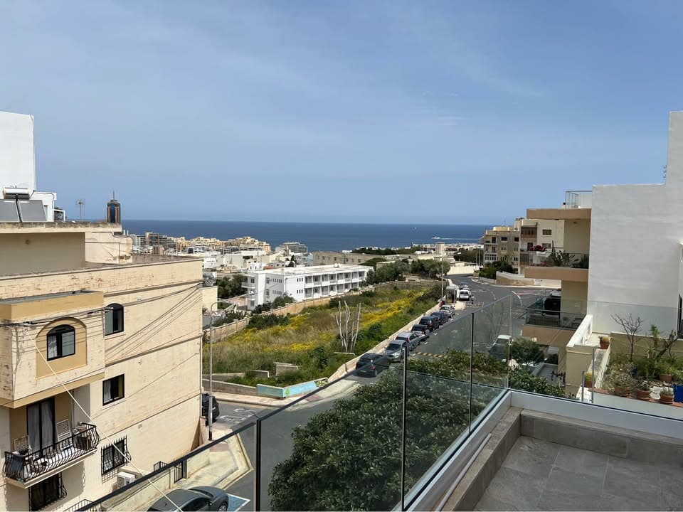 Apartment in St. Julians - Photo 1 of 10