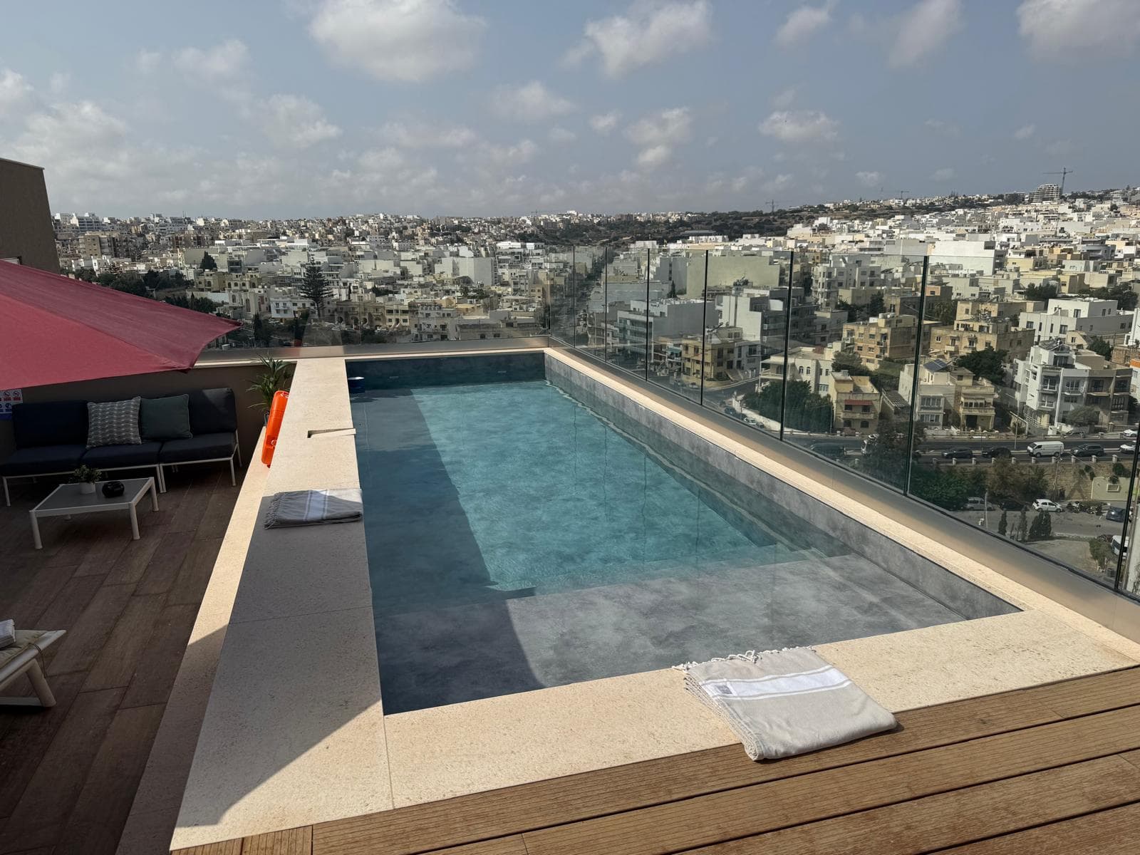 Penthouse in St. Julians - Photo 1 of 16