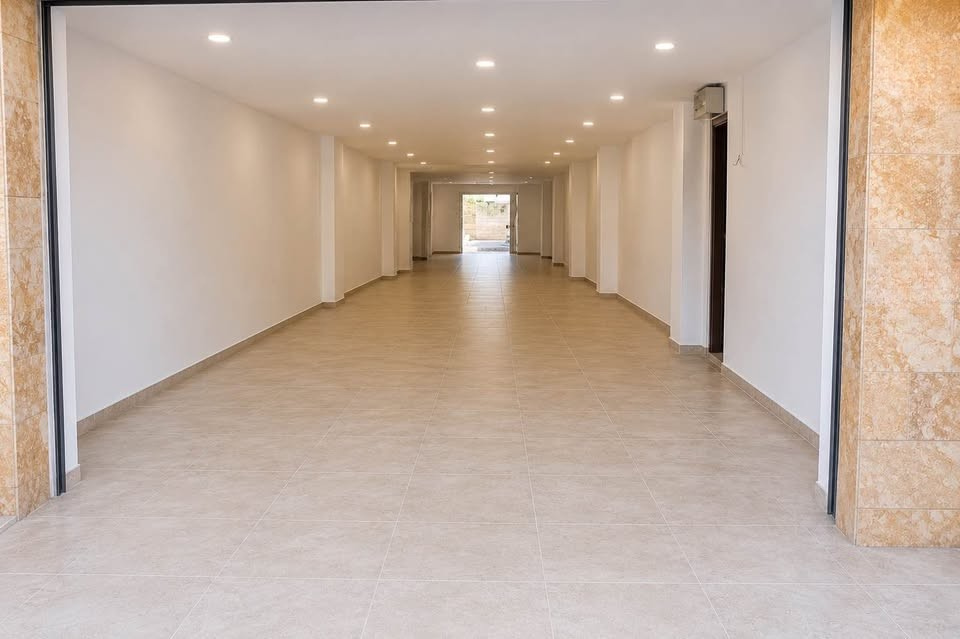 Shop in Swieqi - Image 1
