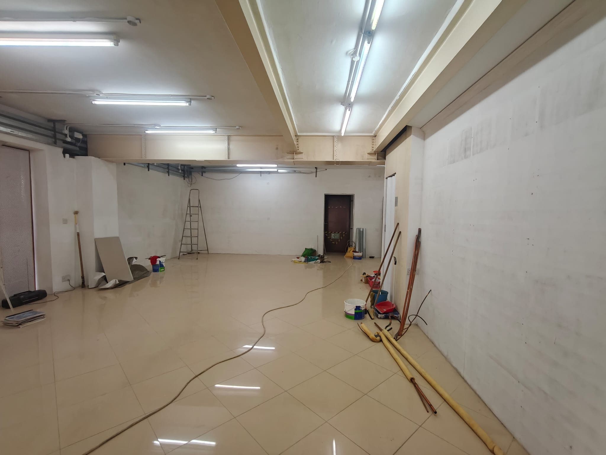 Shop in Qawra - Photo 1 of 1