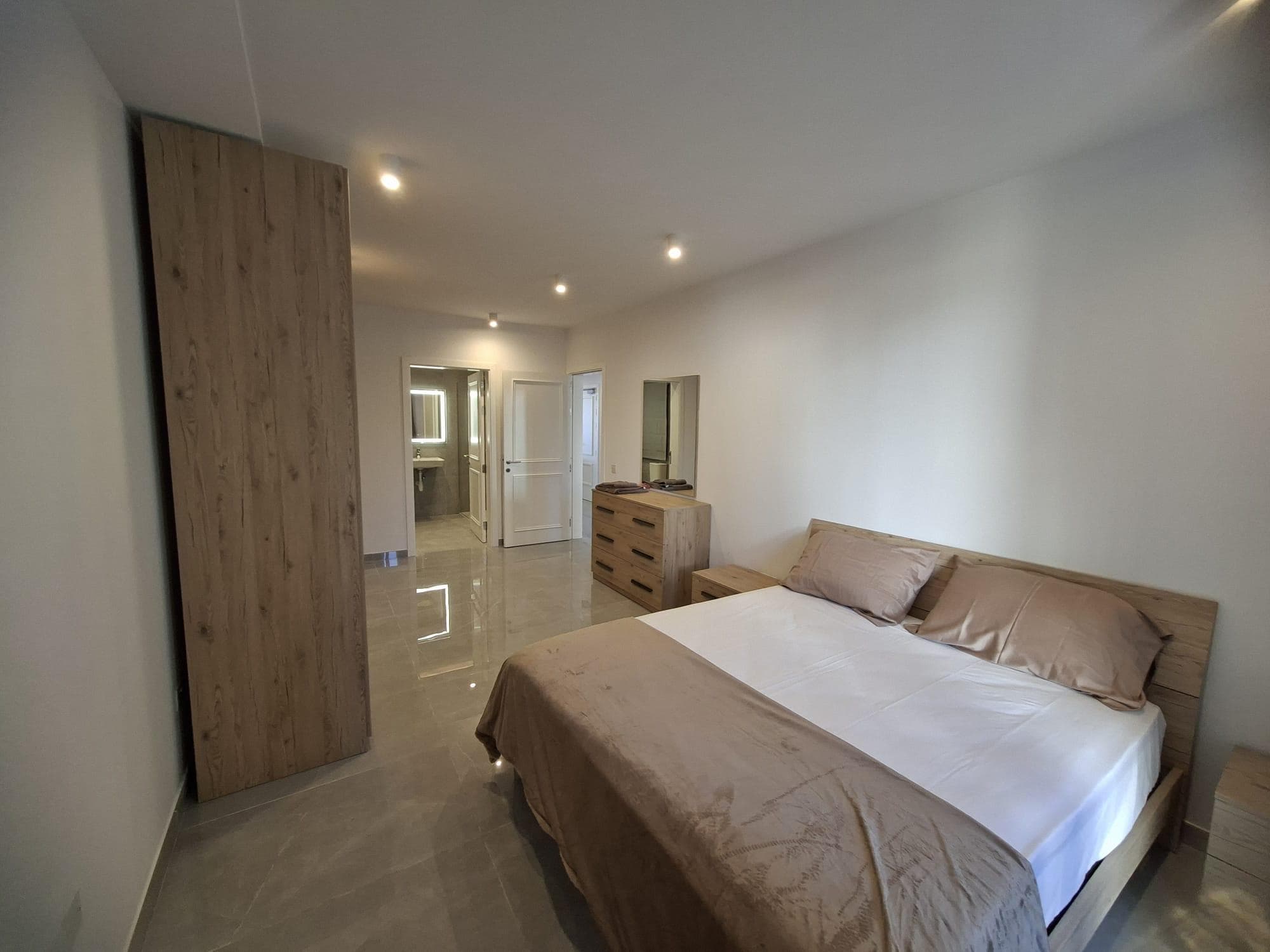 Seaview Apartment in Bugibba  - thumbnail 10