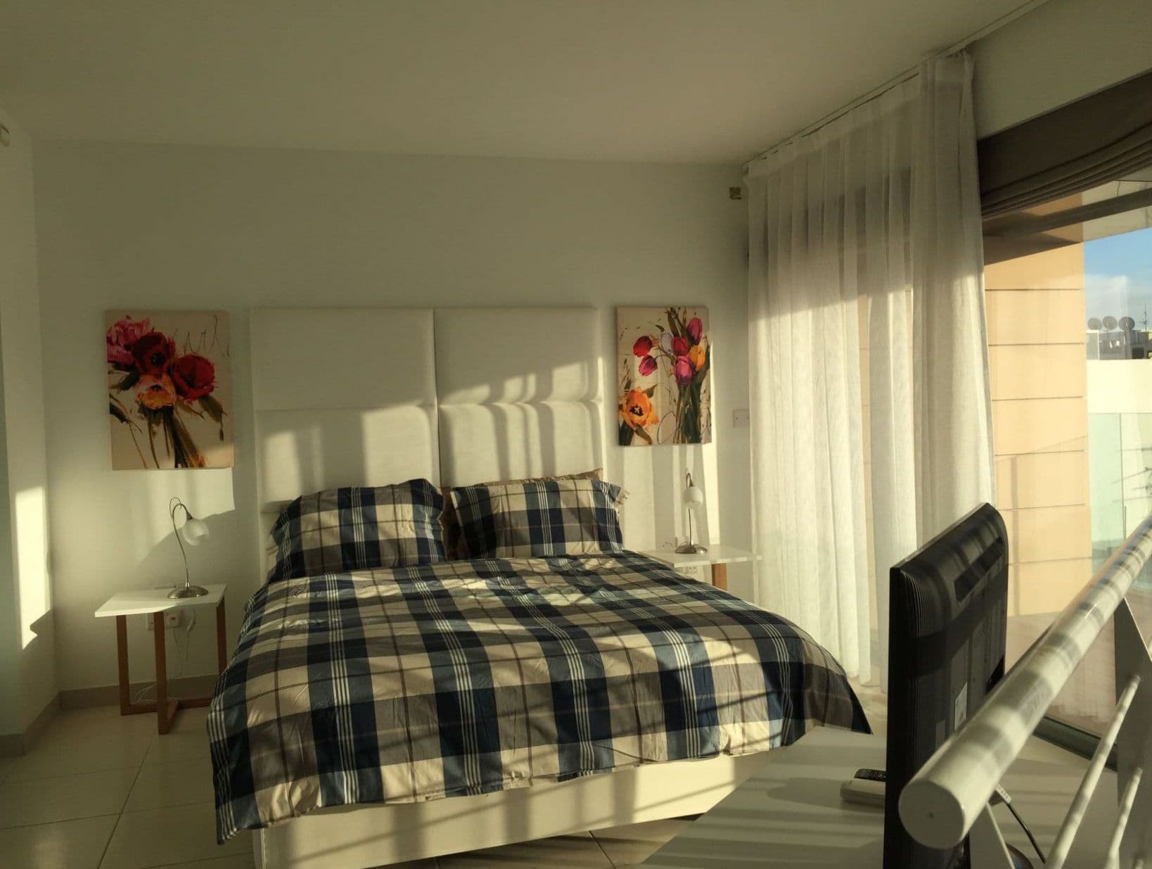 Two bedroom Duplex Apartment in St. Julians Portomaso - thumbnail 8