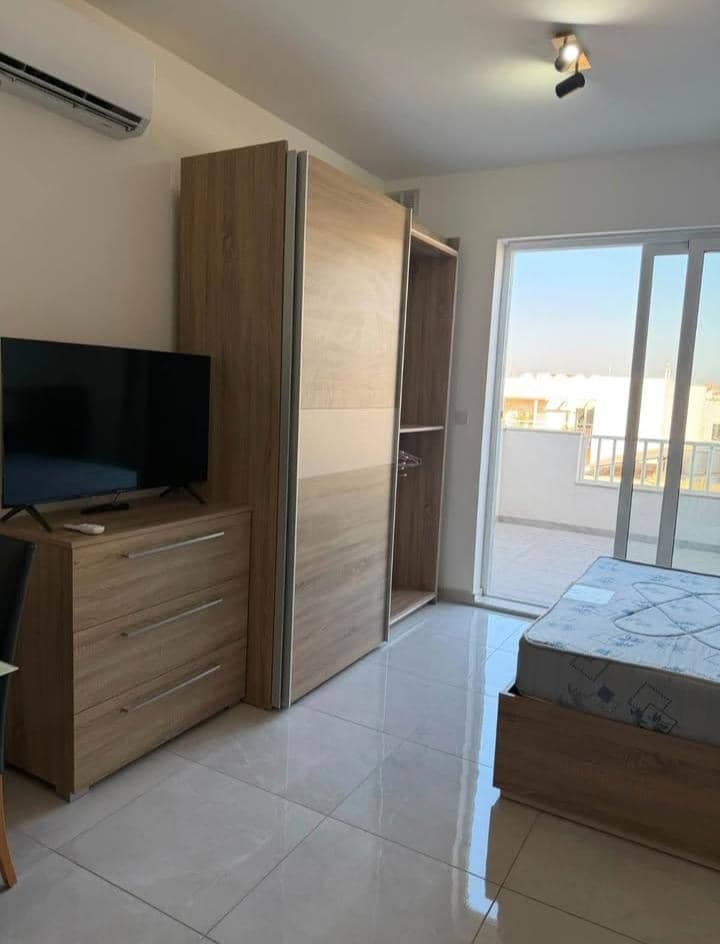 Studio Penthouse in Birkirkara  - thumbnail 4