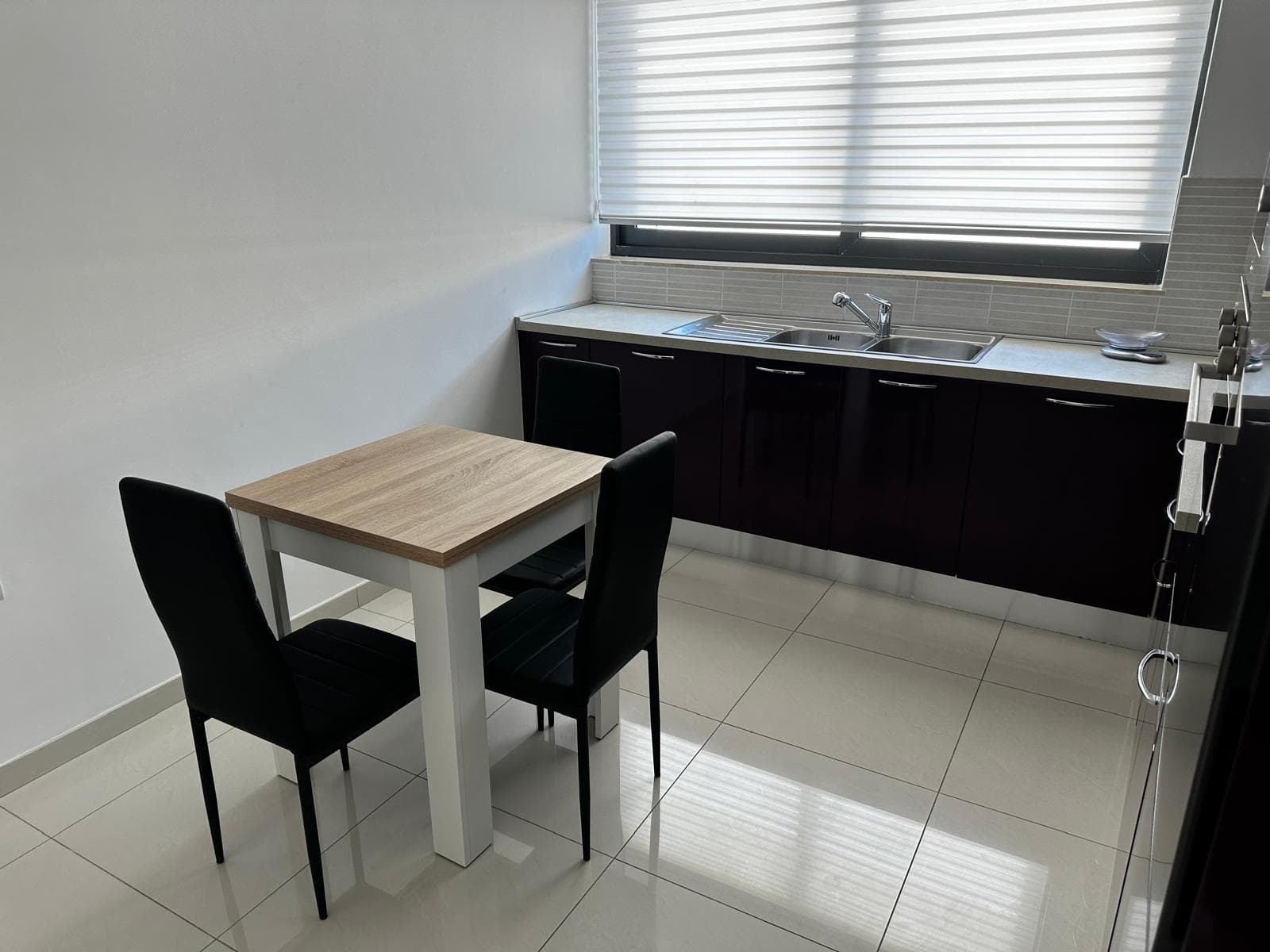 Seafront Apartment in Sliema - thumbnail 16
