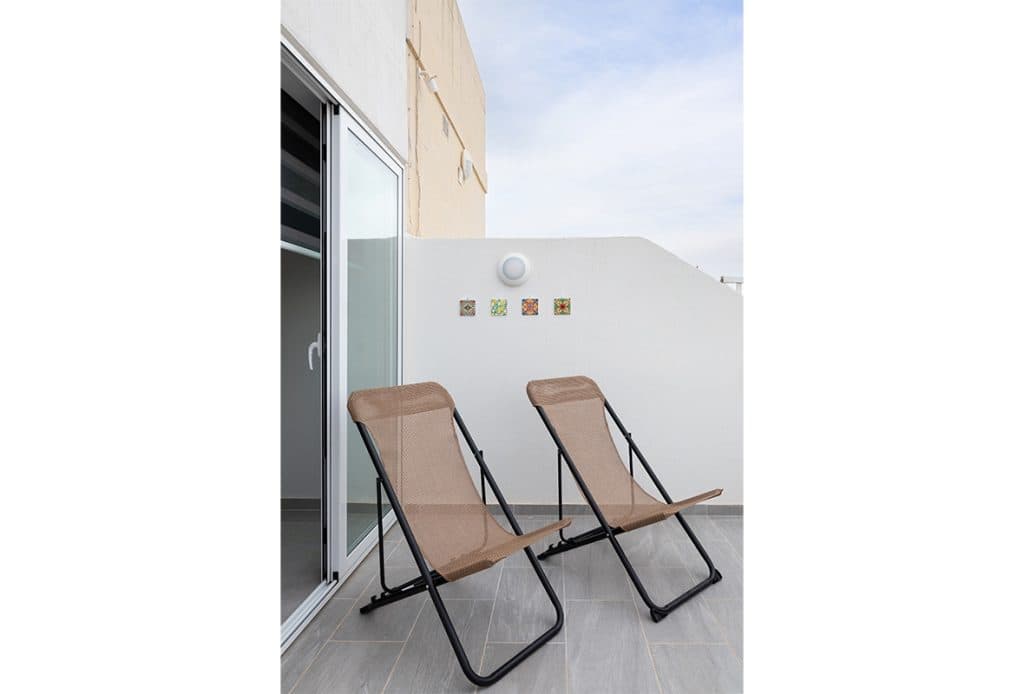 One Bedroom Penthouse with a Large Front Terrace in Hamrun - thumbnail 7