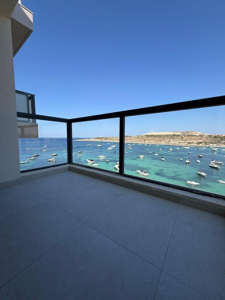 Apartment in Qawra - Image 1