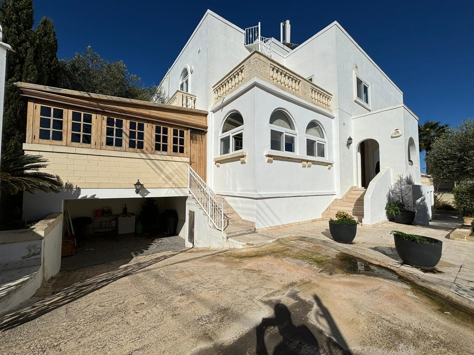 House in Madliena - Photo 1 of 7