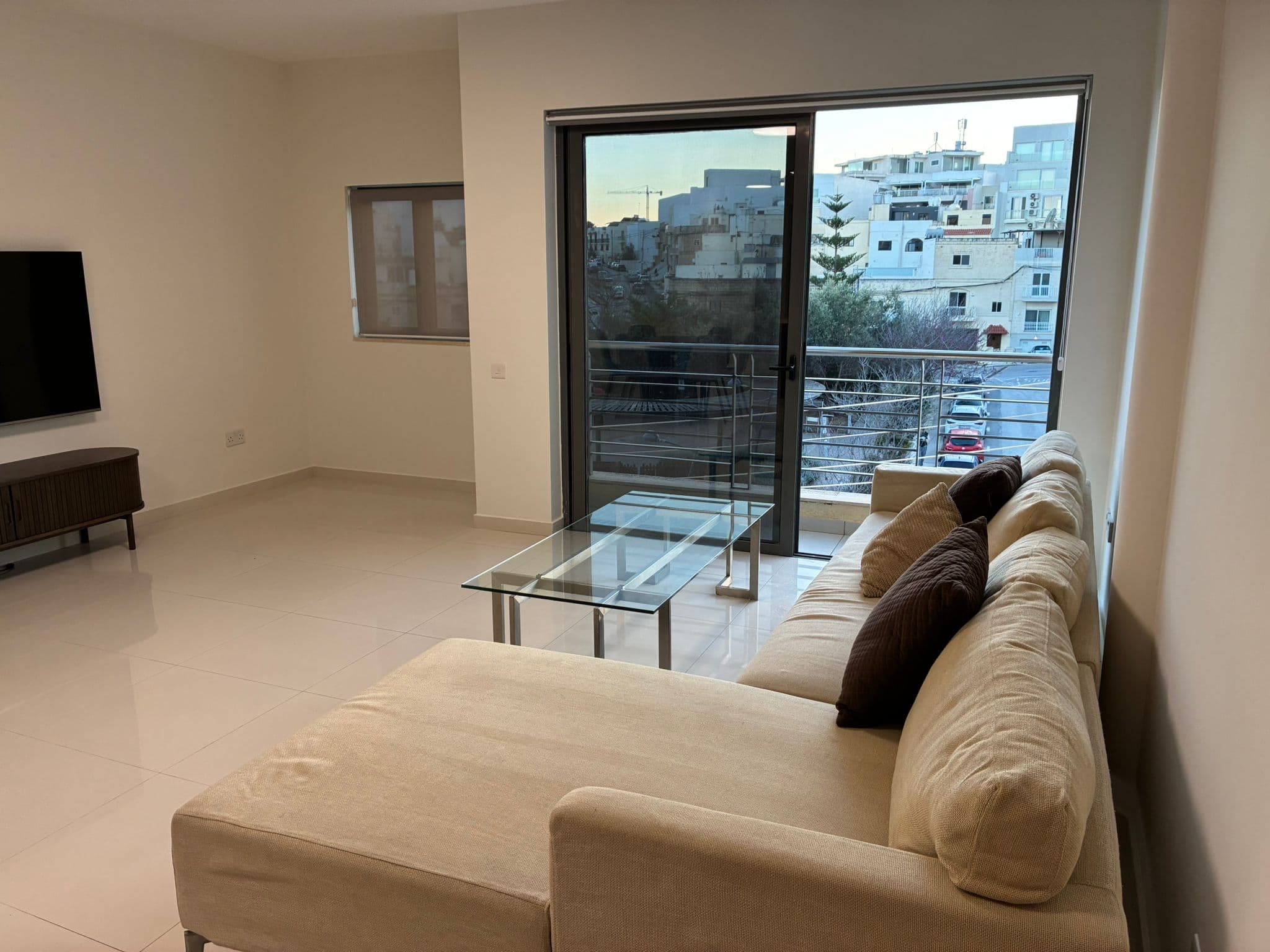 Apartment in Swieqi - Image 1