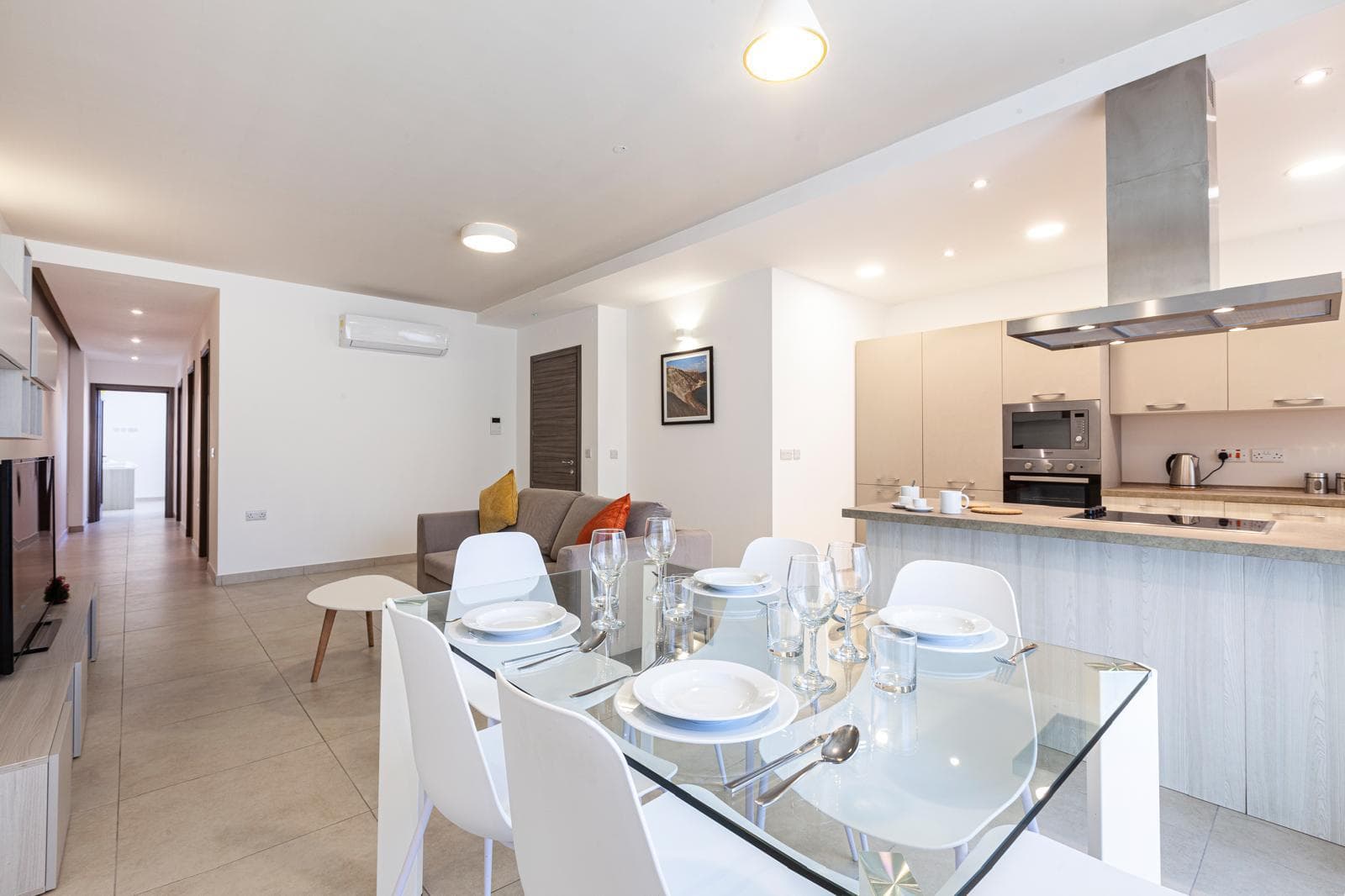 Two Bedroom Modern Apartment in Mgarr - thumbnail 3
