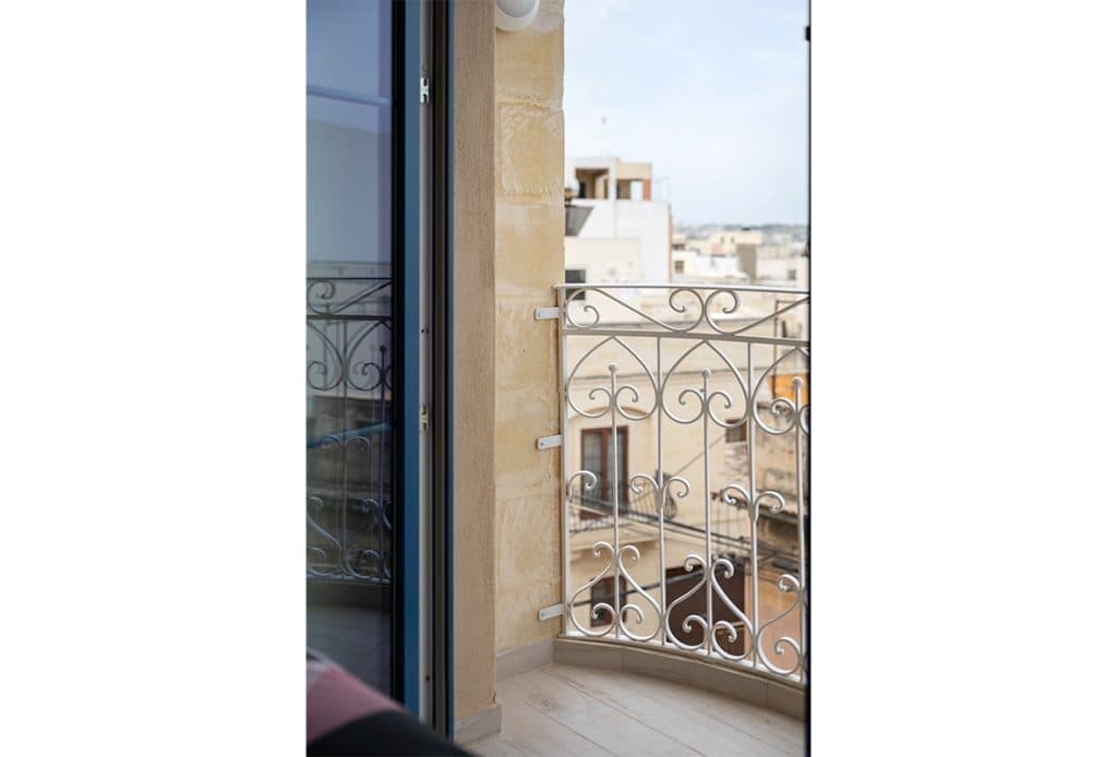 Two Bedroom Apartment with a Balcony in Hamrun - thumbnail 6