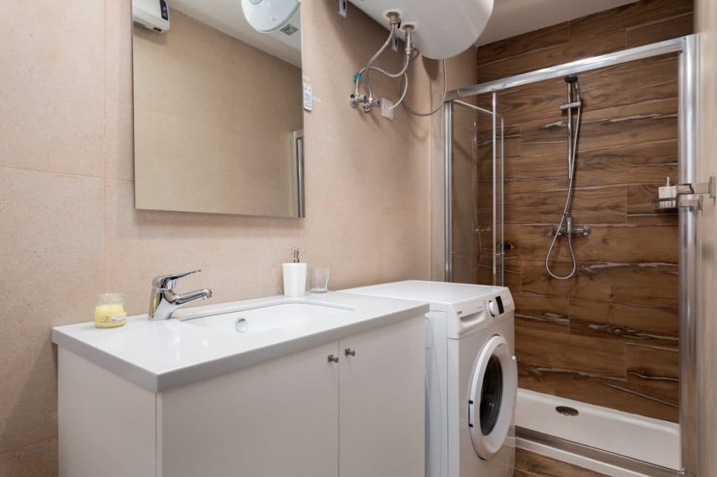 One Bedroom Penthouse with a Large Front Terrace in Hamrun - thumbnail 17