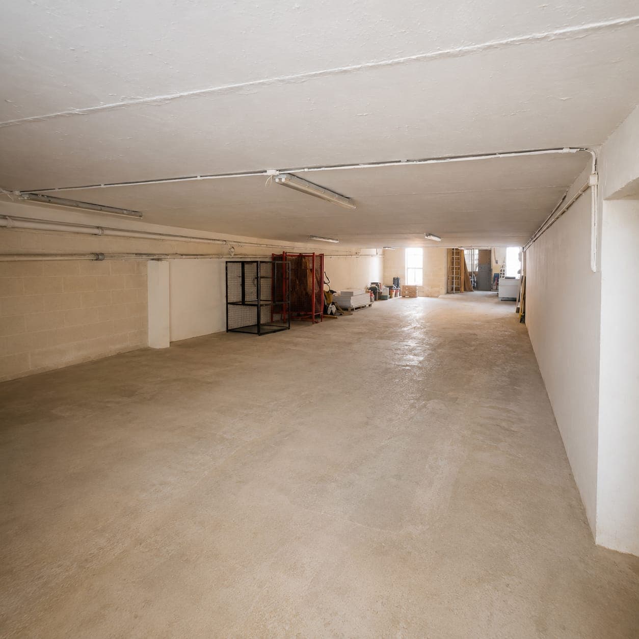 Warehouse in Pieta - Image 1