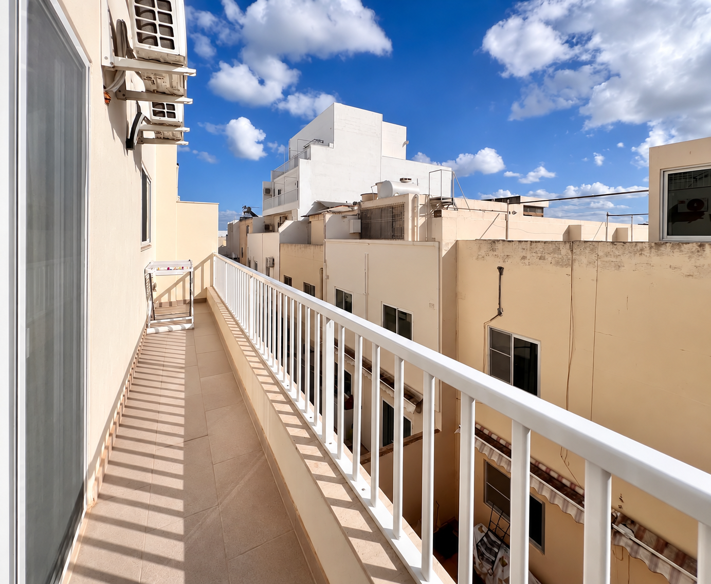 Two Bedroom Apartment with Balcony in San Gwann - thumbnail 4
