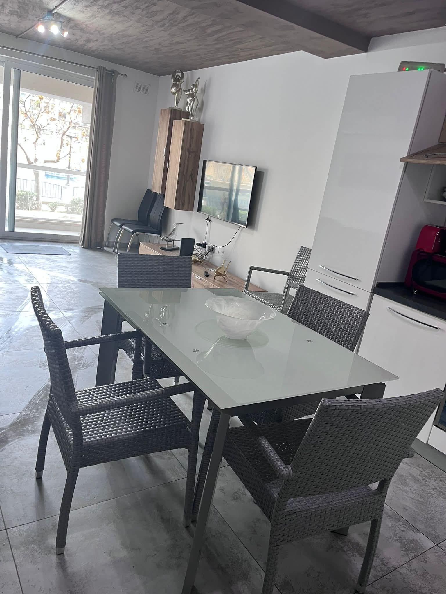 Apartment in St Julians - thumbnail 5