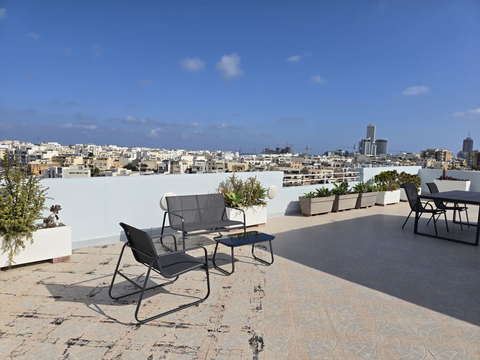 Duplex Penthouse in St. Julians - Photo 1 of 27