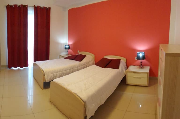 Three Bedroom Apartment in Sliema - thumbnail 12
